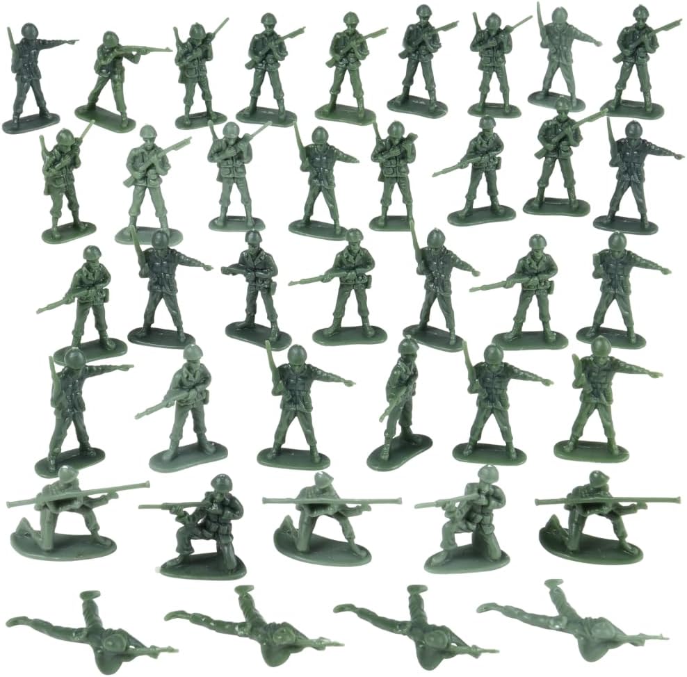 U. S. Toy DELUXE BAG OF CLASSIC TOY GREEN ARMY SOLDIERS - 36 Pc. — authentic vintage gift collectible